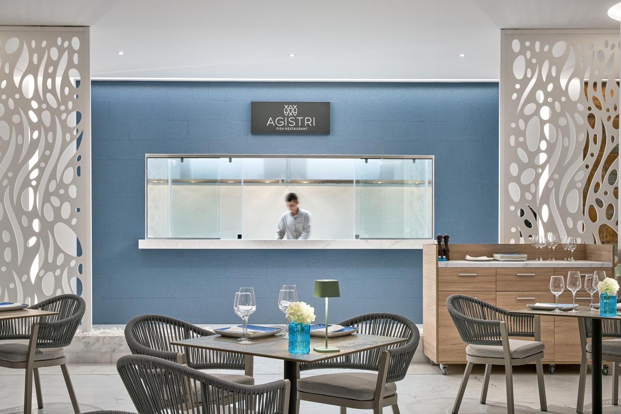 Grand & - Adults Only Otel 5*